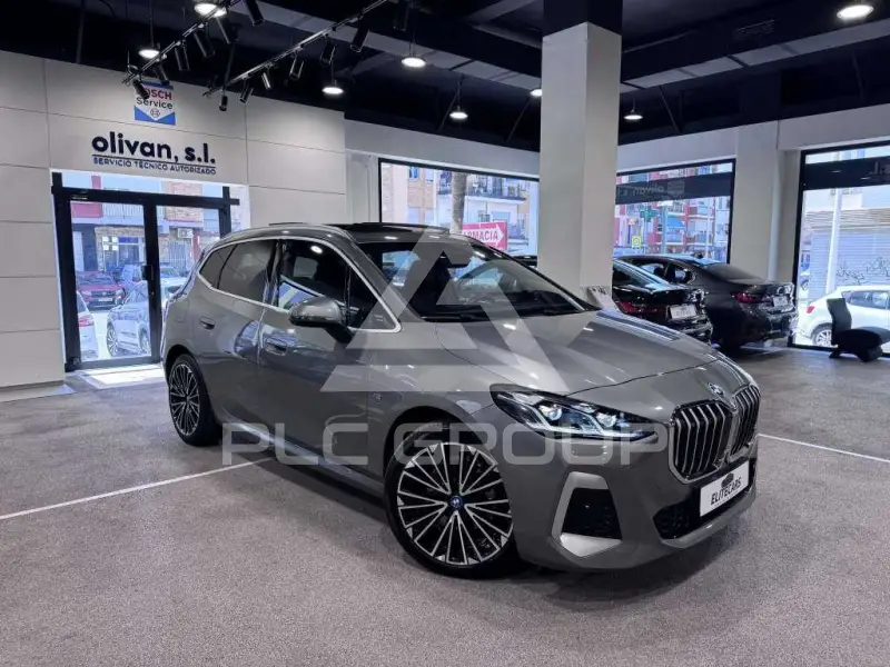 2023 BMW 225