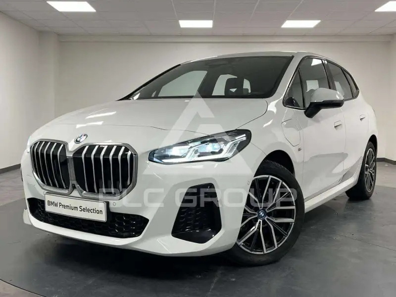 2023 BMW 225