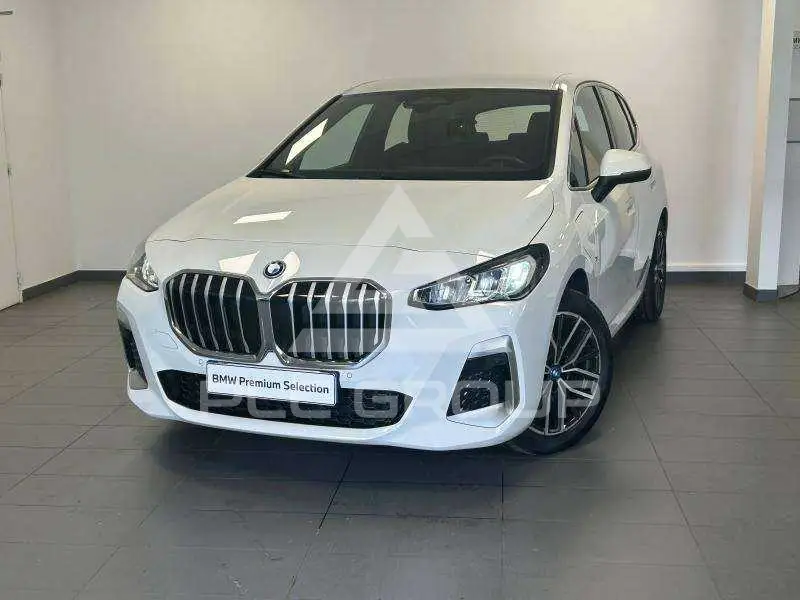 2023 BMW 225