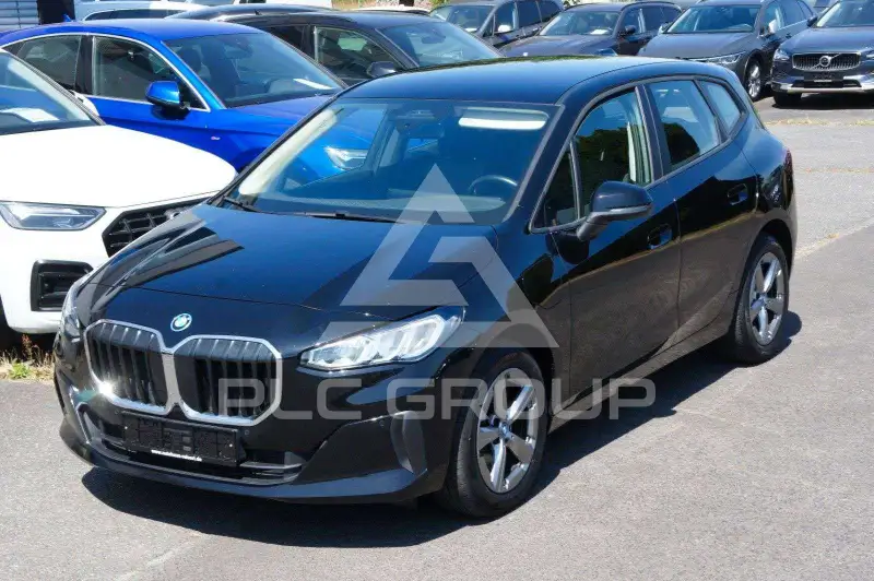 2023 BMW 230