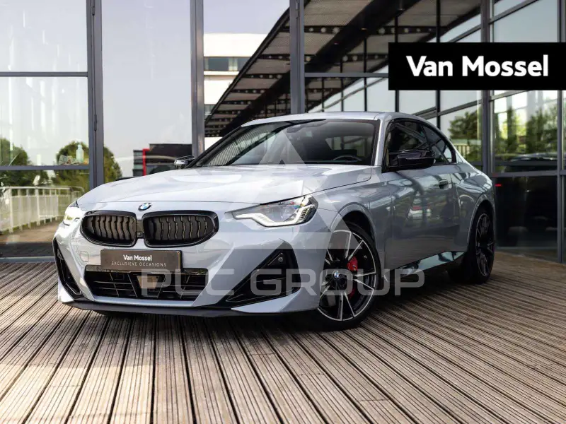 2023 BMW 240M