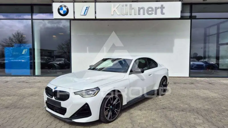 2023 BMW 240M