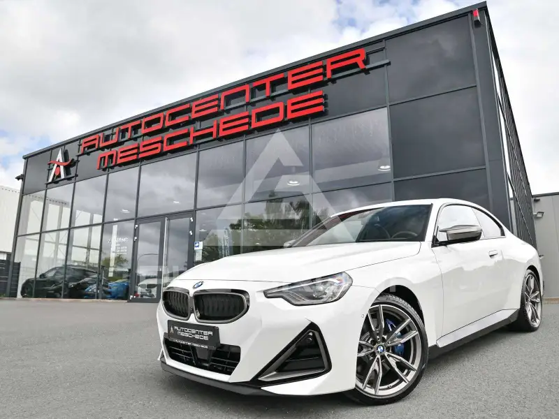 2023 BMW 240M