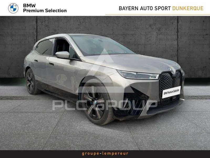 2023 BMW 523