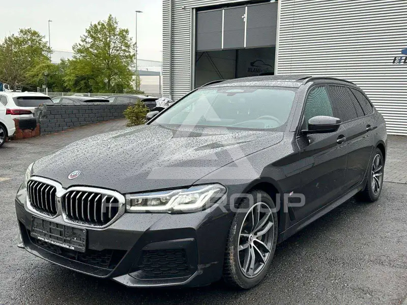 2023 BMW 530