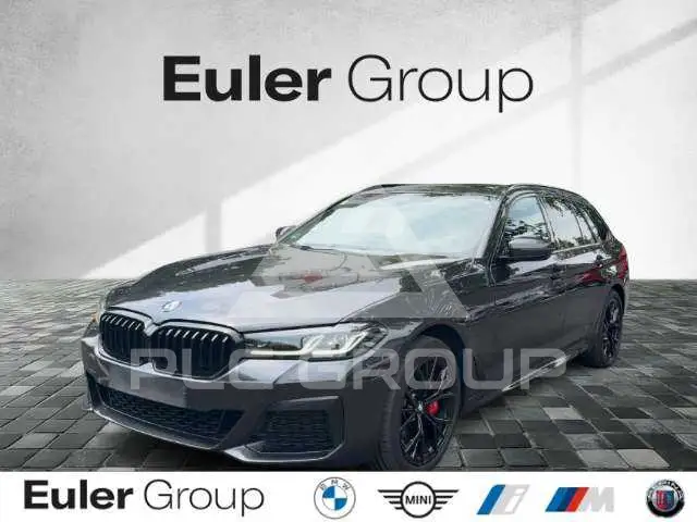 2023 BMW 530