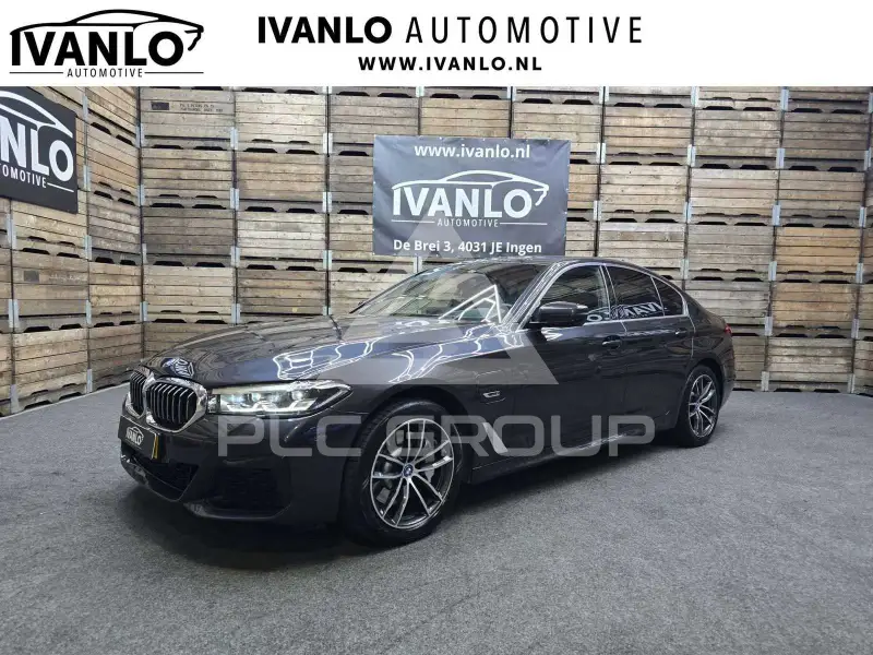 2023 BMW 530