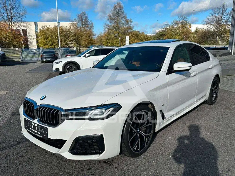 2023 BMW 530