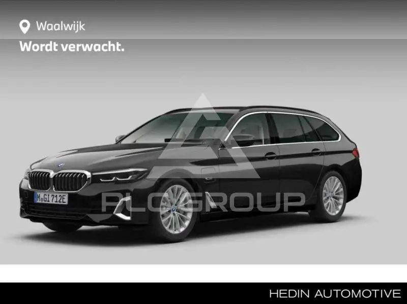 2023 BMW 530