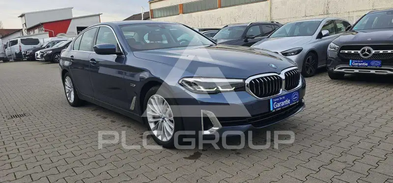 2023 BMW 530