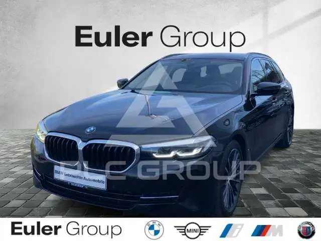 2023 BMW 530