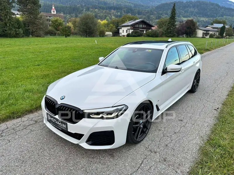 2023 BMW 530