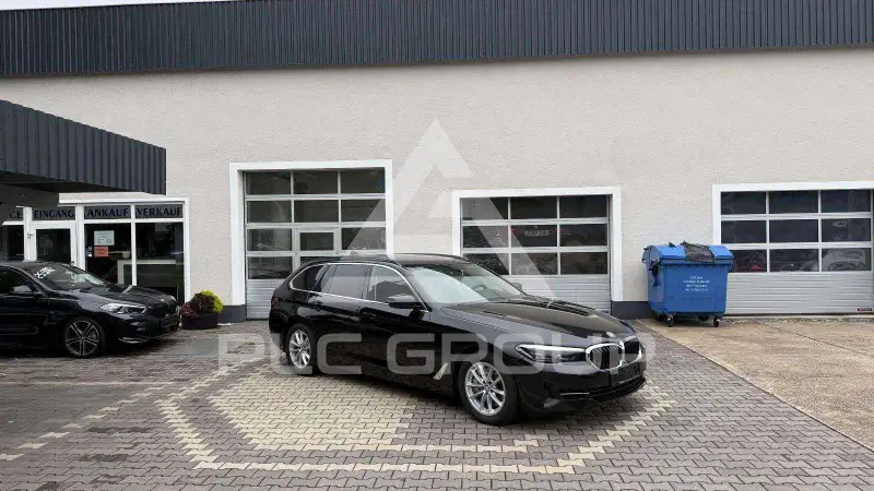 2023 BMW 530