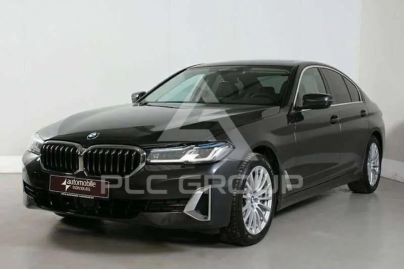 2023 BMW 530