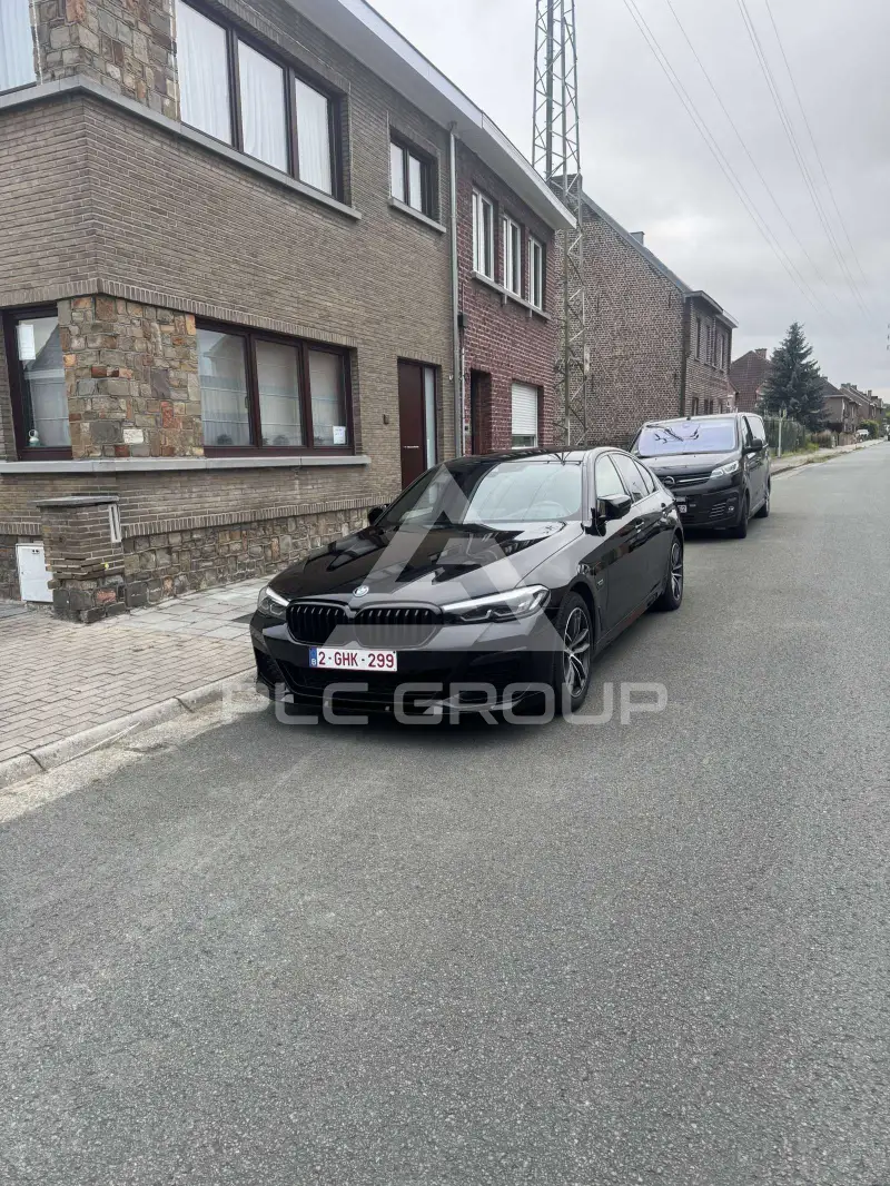 2023 BMW 530