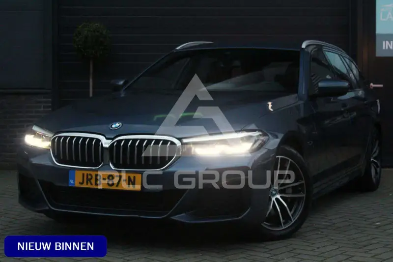 2023 BMW 530