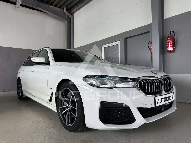 2023 BMW 530
