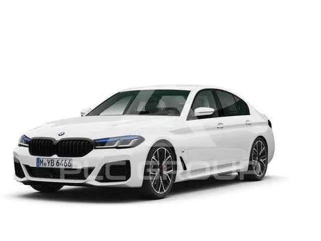 2023 BMW 530
