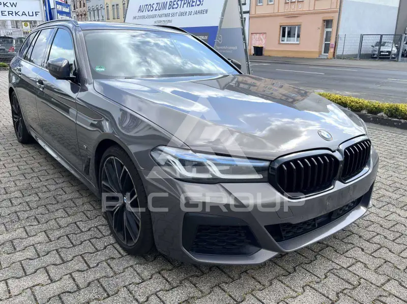 2023 BMW 530