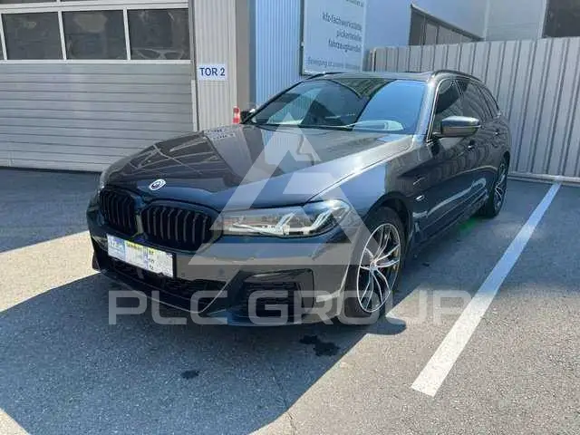 2023 BMW 530