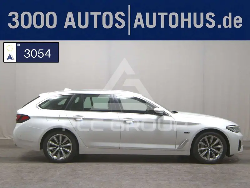 2023 BMW 530