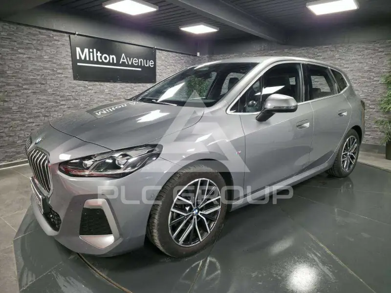 2023 BMW 218