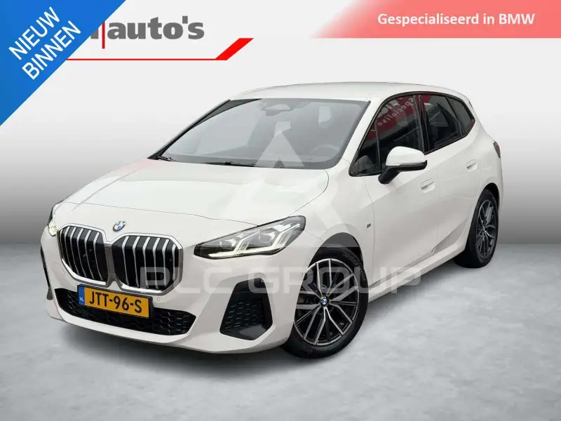 2023 BMW 218