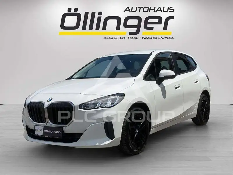 2023 BMW 218