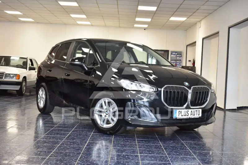 2023 BMW 218