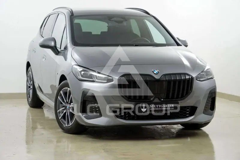 2023 BMW 218