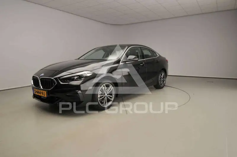 2023 BMW 218