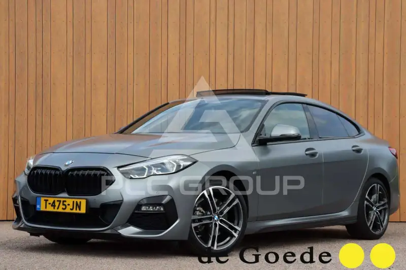 2023 BMW 218