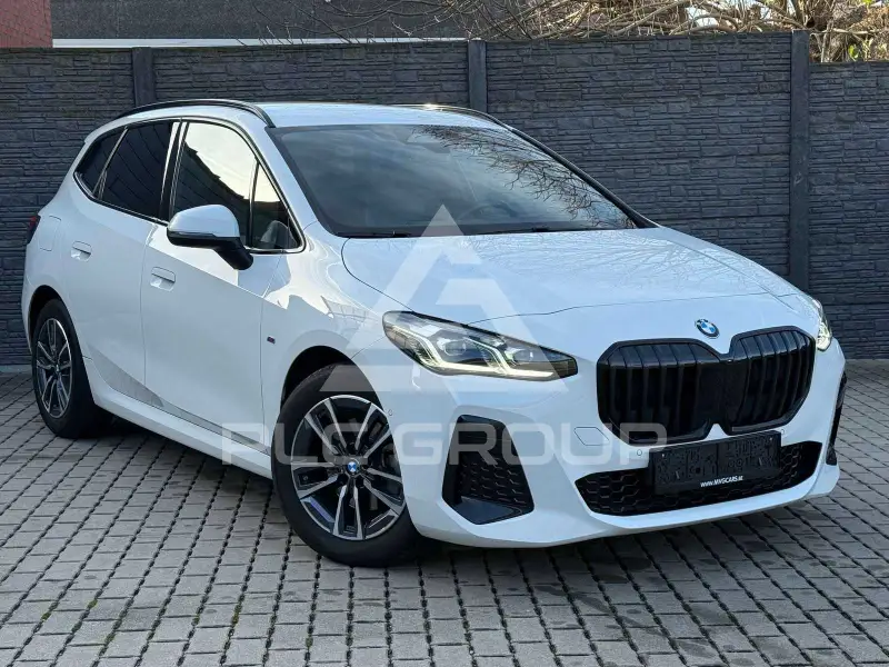 2023 BMW 218