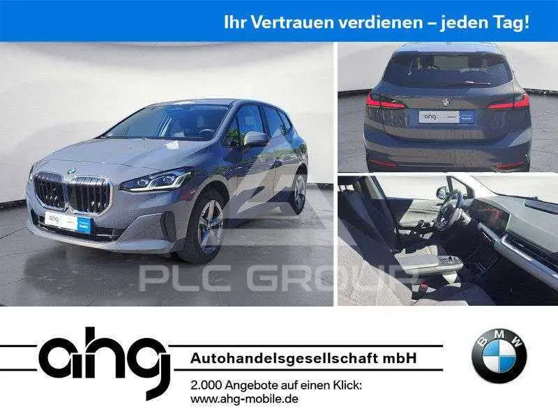 2023 BMW 218