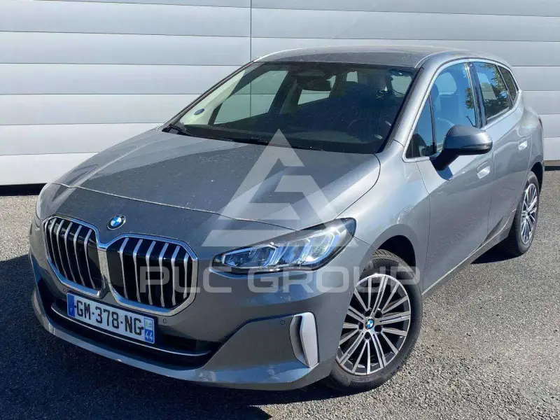 2023 BMW 218