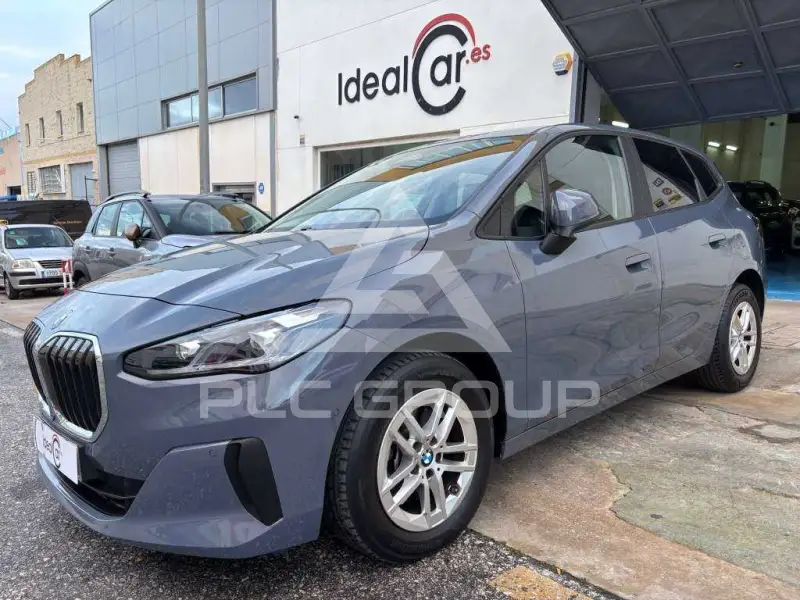 2023 BMW 218