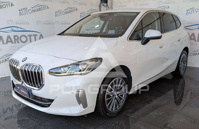 2023 BMW 218