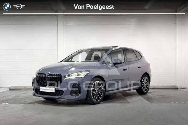 2023 BMW 218