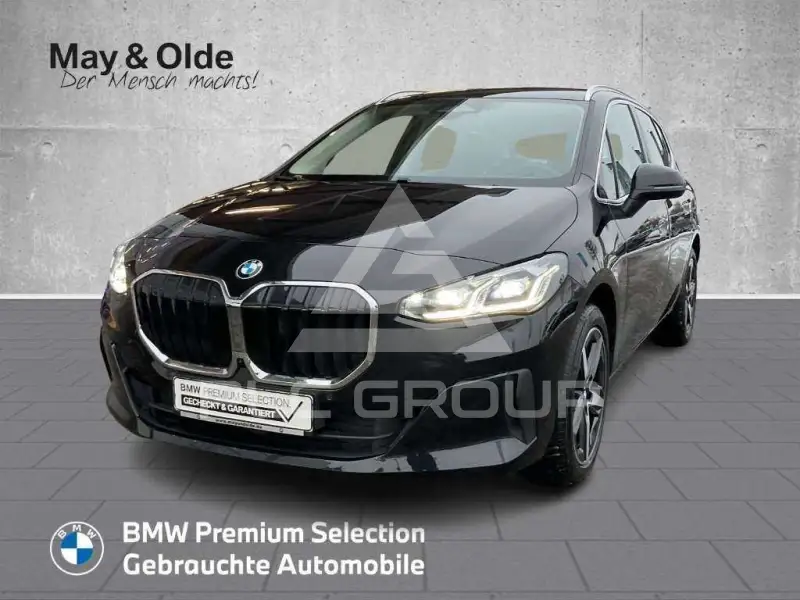 2023 BMW 218