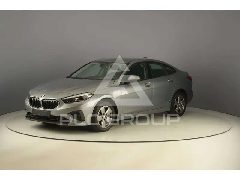 2023 BMW 218