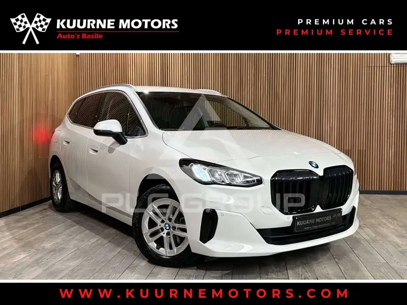 2023 BMW 218