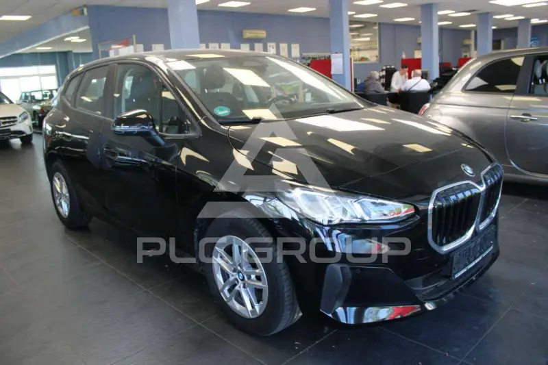 2023 BMW 218