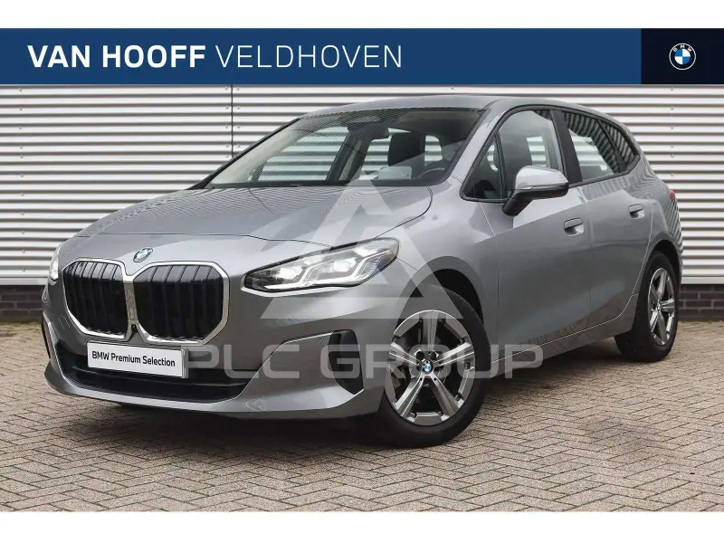 2023 BMW 218