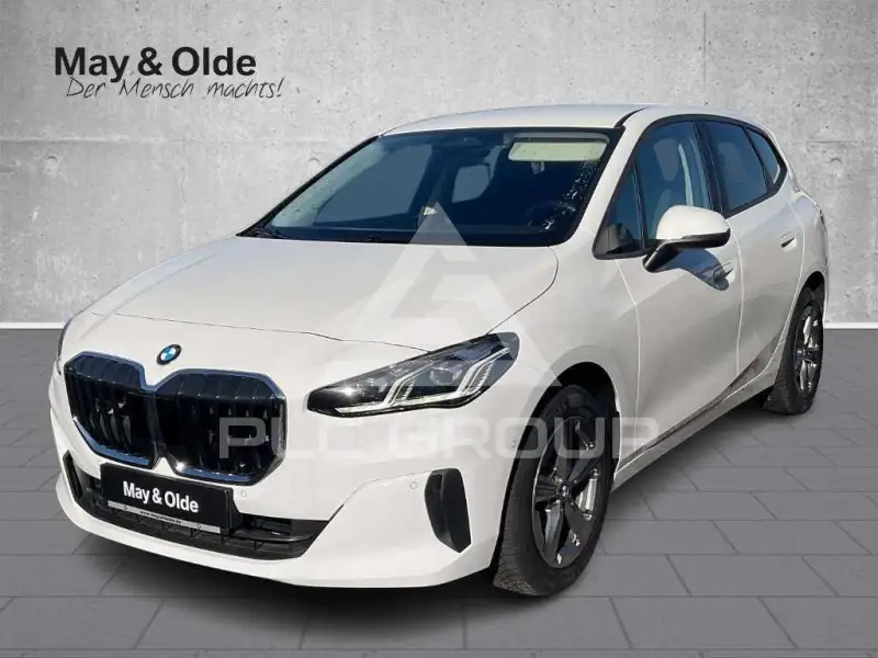 2023 BMW 218
