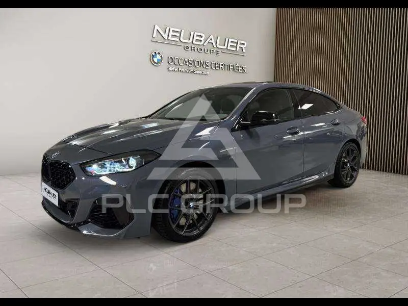 2023 BMW 235