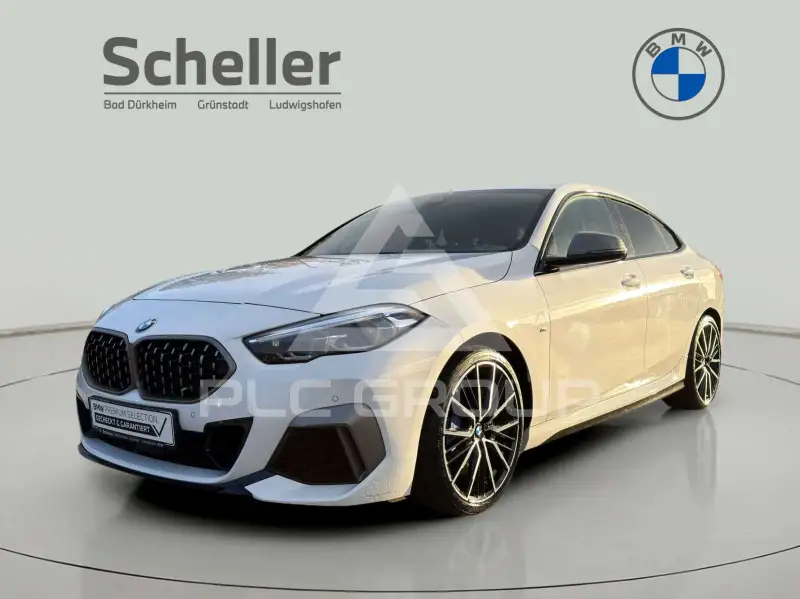 2023 BMW 235