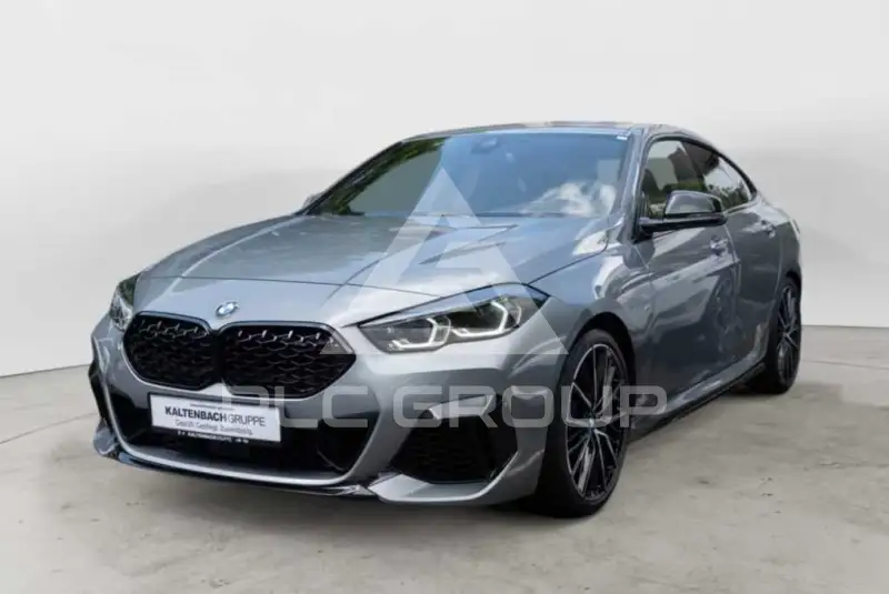 2023 BMW 235