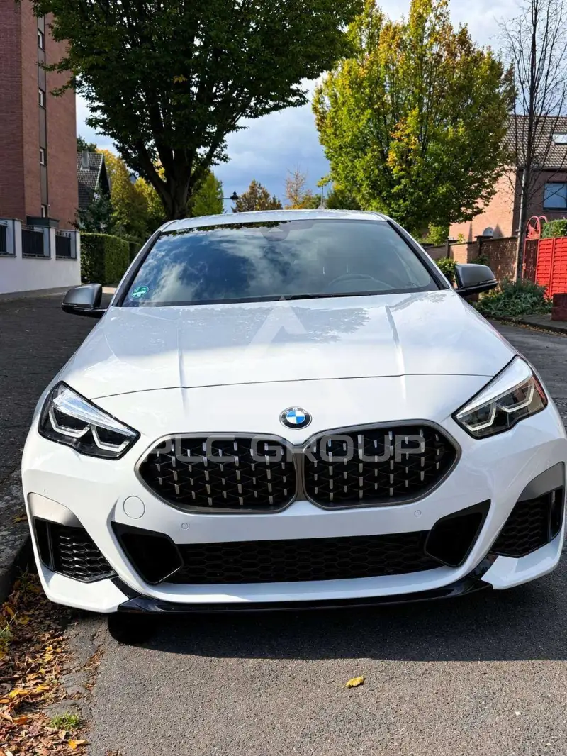 2023 BMW 235