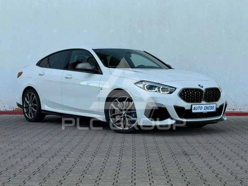2023 BMW 235