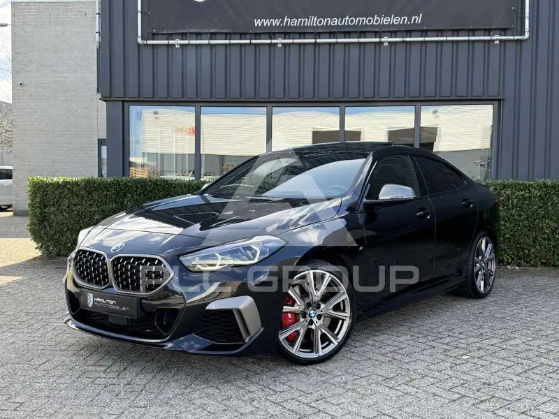 2023 BMW 235